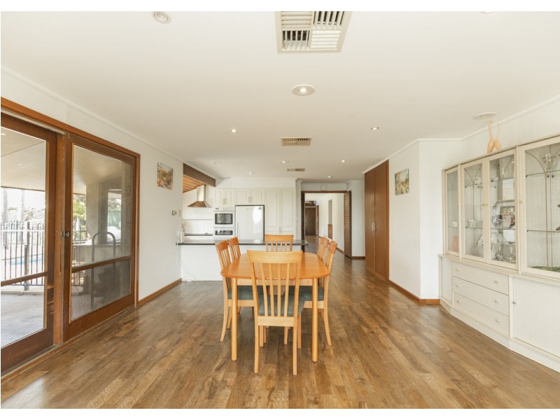 57 Douglas Road, Swan Hill VIC 3585