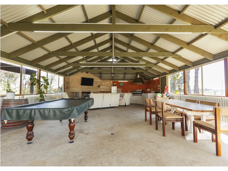 57 Douglas Road, Swan Hill VIC 3585