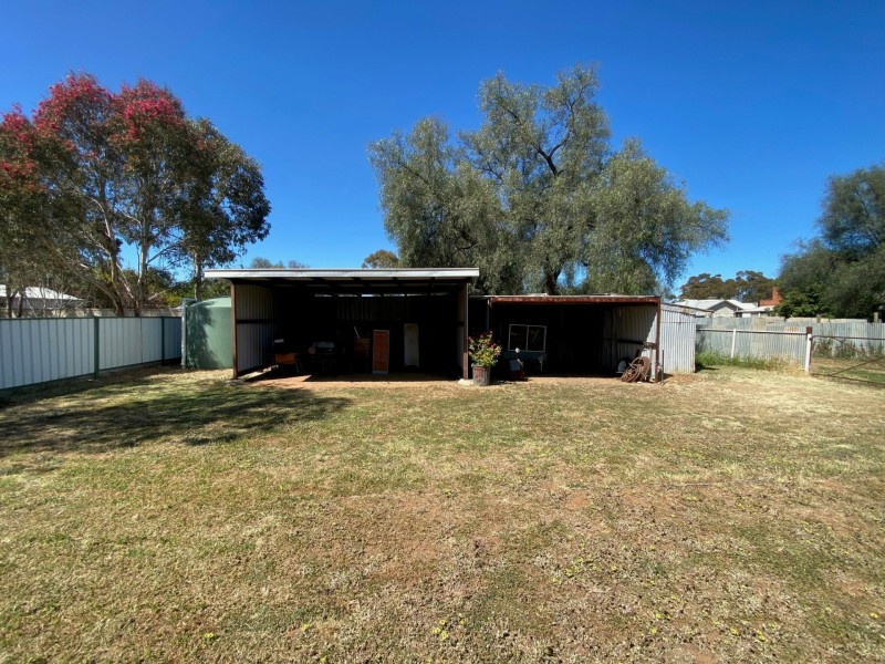 8 Church Street, Quambatook VIC 3540