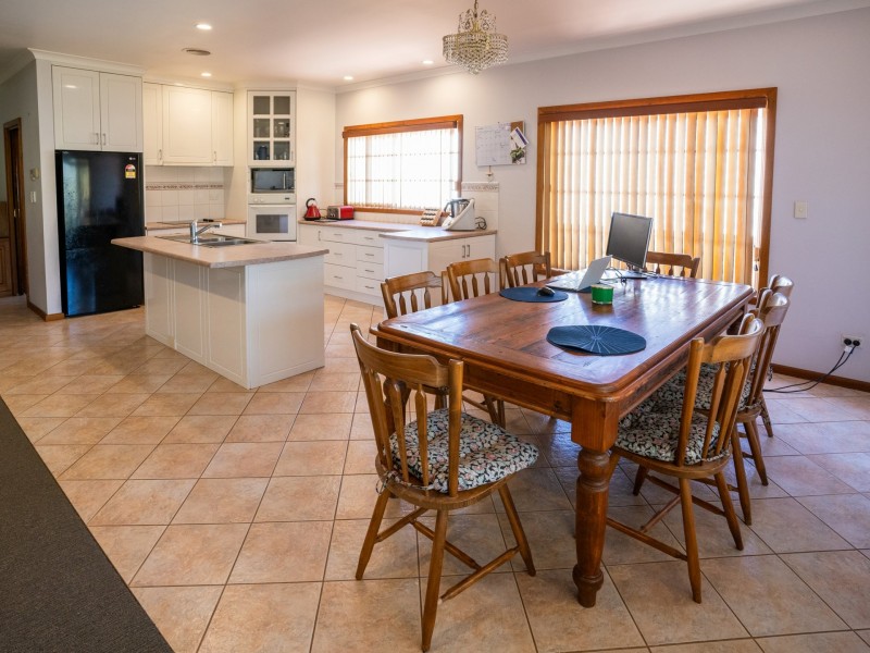 247 Lakeside Drive, Lake Boga VIC 3584