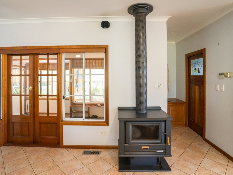 247 Lakeside Drive, Lake Boga VIC 3584