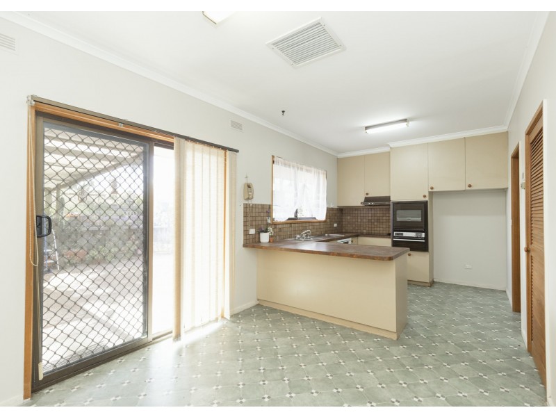 419 Lakeside Drive, Lake Boga VIC 3584