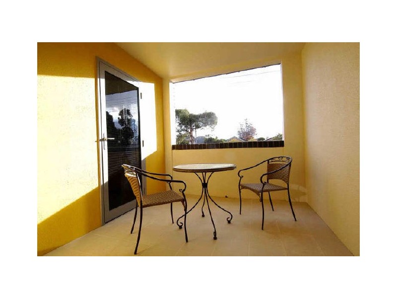 Apt41, 102 St Georges Rd, Preston VIC 3072