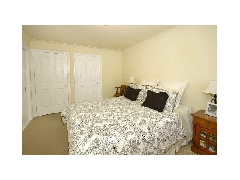 2/7 Emery St, Preston VIC 3072