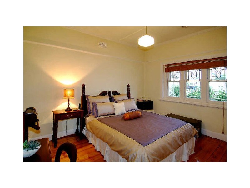 86 Miller Street, Preston West VIC 3072