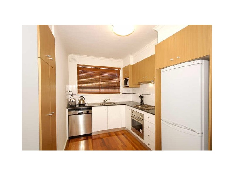 4/15 Cassels Road, Brunswick VIC 3056