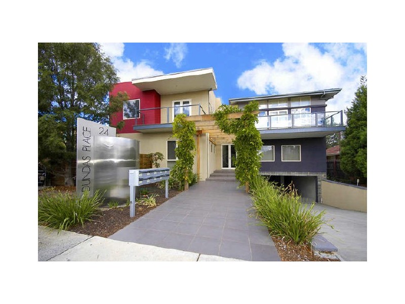2/24 Dundas Street, Thornbury VIC 3071