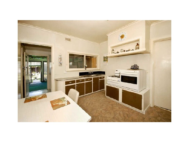 288 Raleigh Street, Thornbury VIC 3071