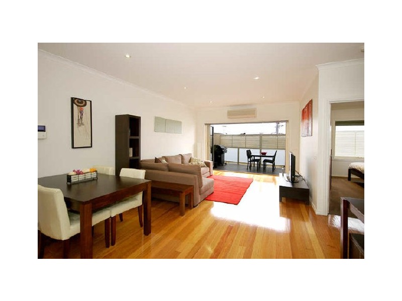 9/24 Dundas Street, Thornbury VIC 3071