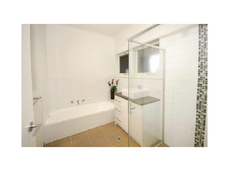 9/24 Dundas Street, Thornbury VIC 3071