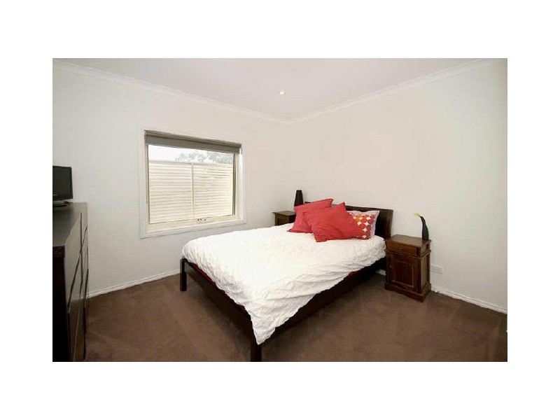 9/24 Dundas Street, Thornbury VIC 3071