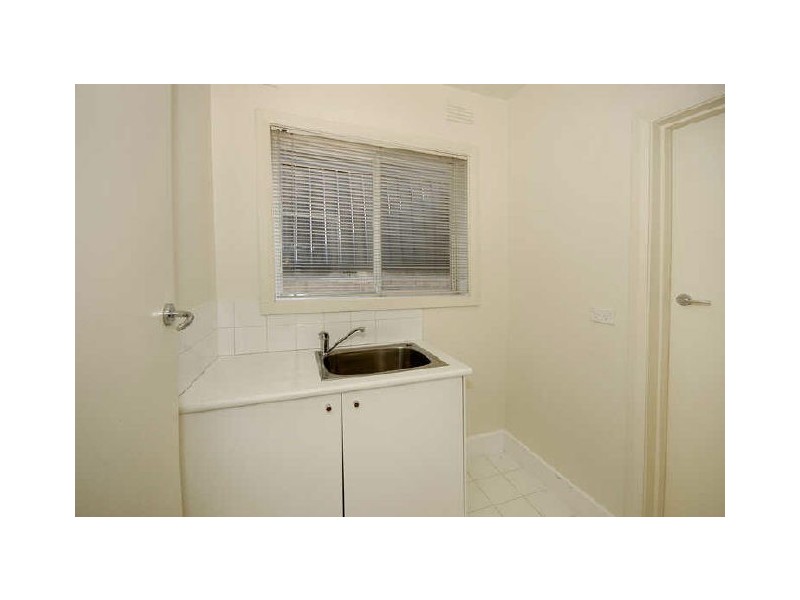 1/492 Moreland Road, Brunswick West VIC 3055