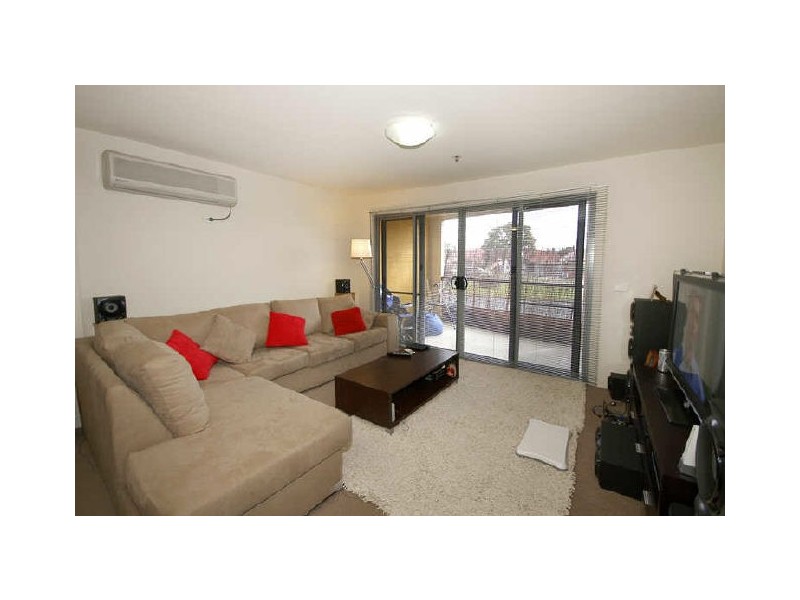 Apt35, 102 St Georges Rd, Preston VIC 3072