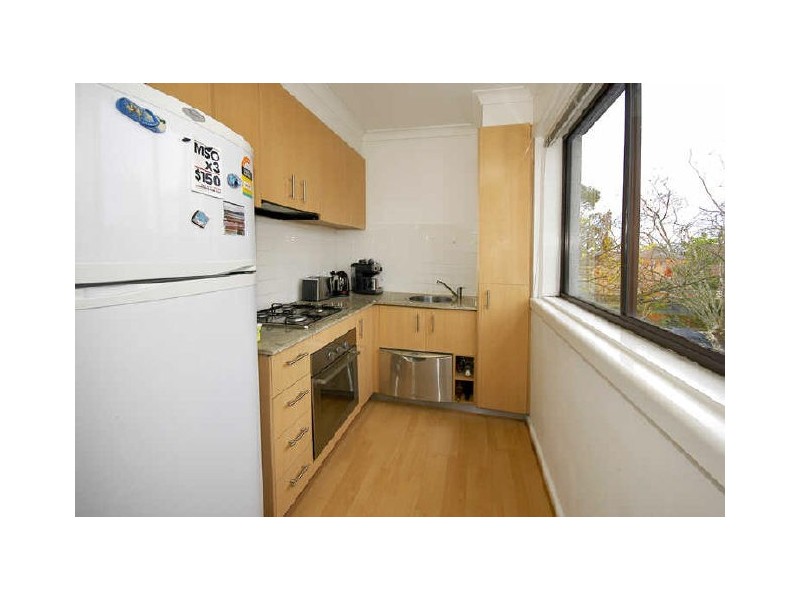 10/6 Arthur Street, Fairfield VIC 3078