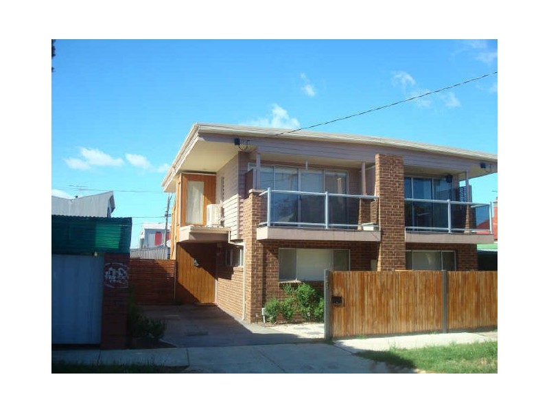 105 Elm Street, Northcote VIC 3070