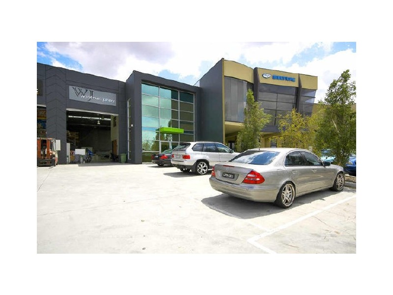 1/18 Mallett Road, Tullamarine VIC 3043