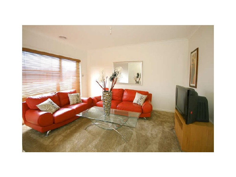 16 Songbird Crescent, South Morang VIC 3752