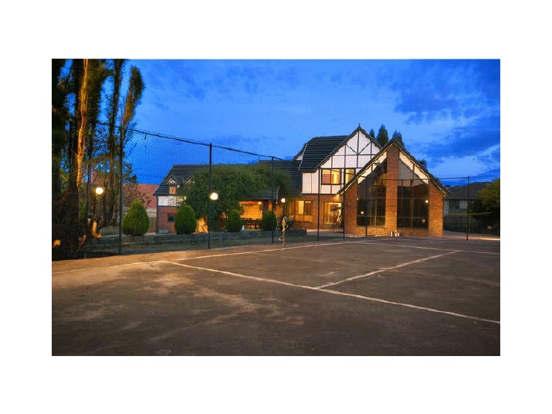 7 Monza Court, Reservoir VIC 3073