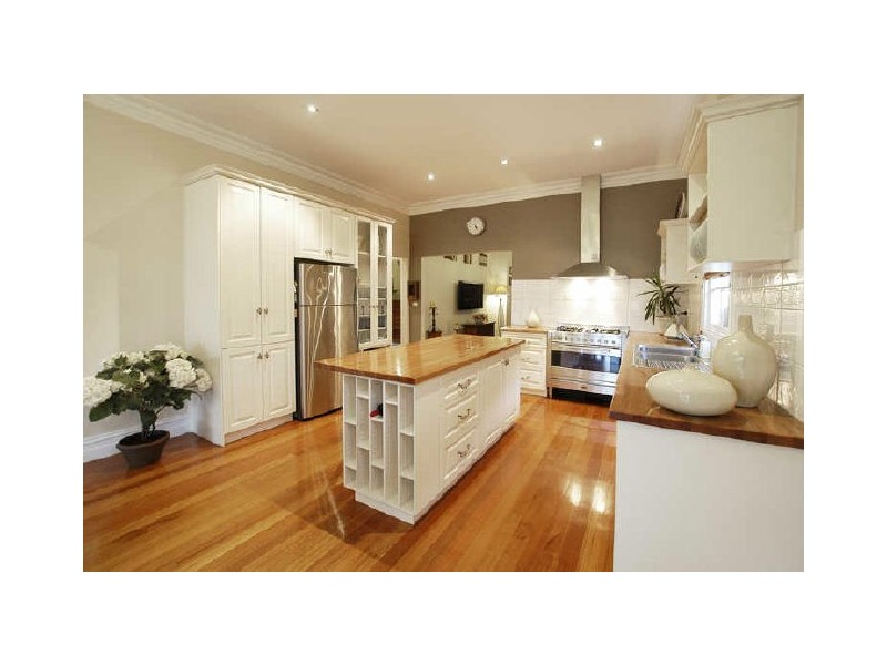 16 Phillips Street, Coburg VIC 3058