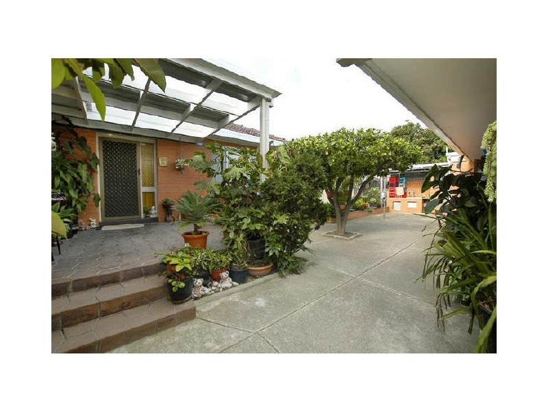 65 Middle Street, Glenroy VIC 3046