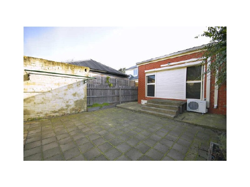 2/127 Beaconsfield Parade, Northcote VIC 3070