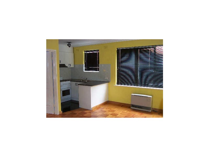 2/112 Ballantyne Street, Thornbury VIC 3071