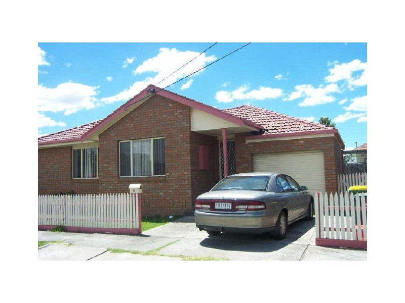 12 Greenock Street, Reservoir VIC 3073