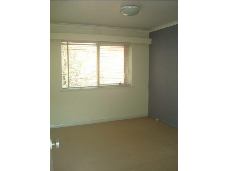 8/19 Normanby Avenue, Thornbury VIC 3071