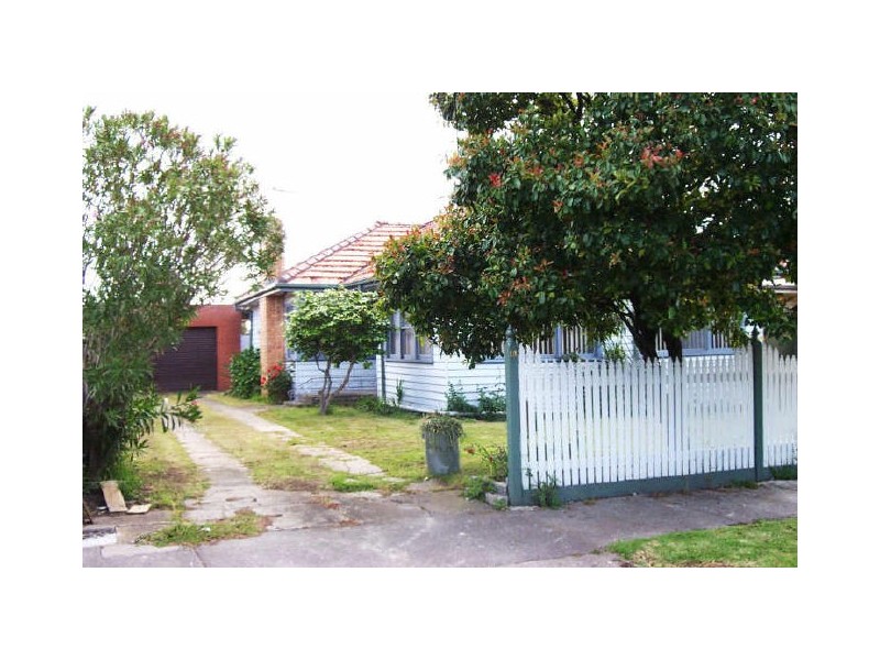 13 Barwon Avenue, Reservoir VIC 3073