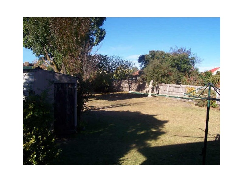 12 Mc Ewan Road, Heidelberg Heights VIC 3081