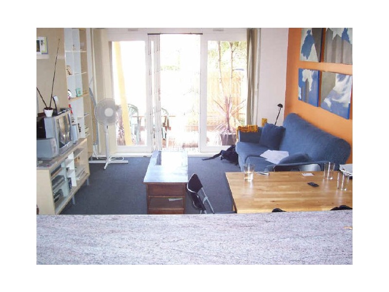 6/1 Collins Street, Thornbury VIC 3071