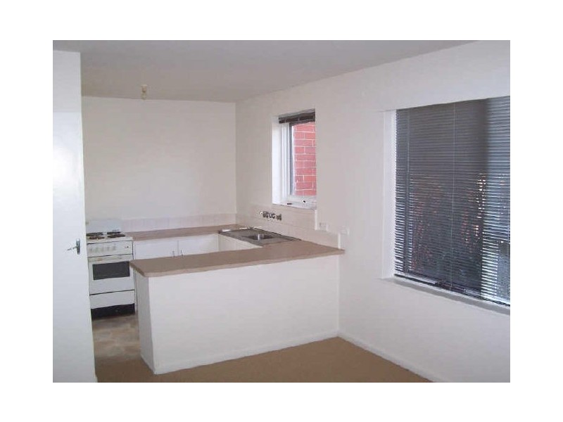 1/39 Rossmoyne Street, Thornbury VIC 3071