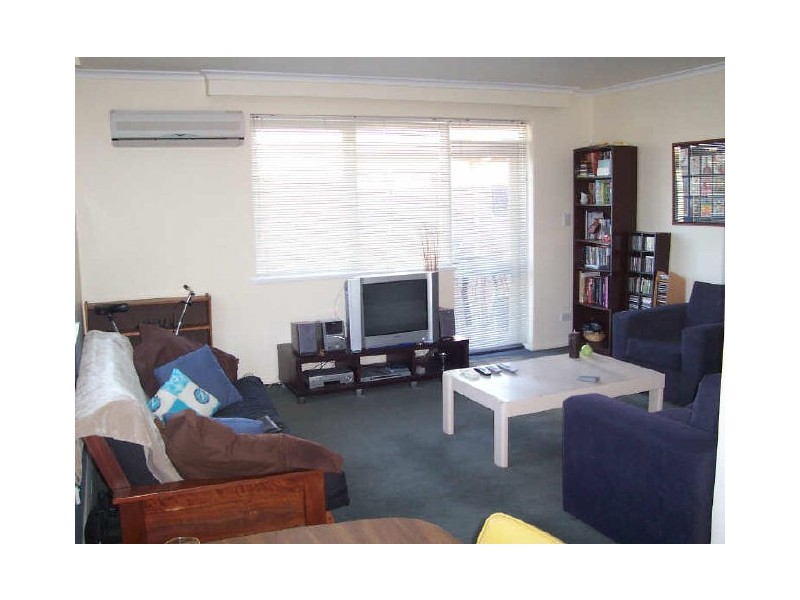 4/10 McColl Court, Brunswick VIC 3056