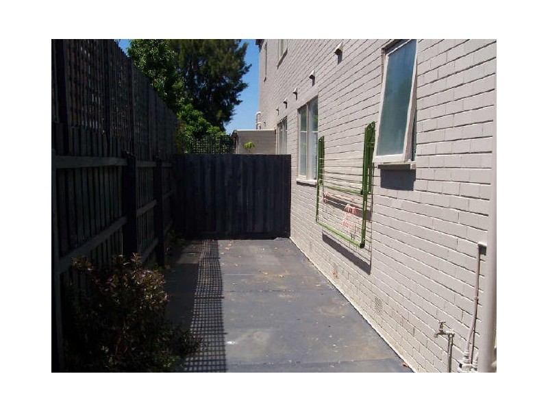 4/14 Smith Street, Thornbury VIC 3071