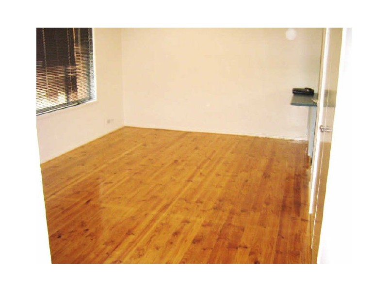 3/82 Henty Street, Reservoir VIC 3073