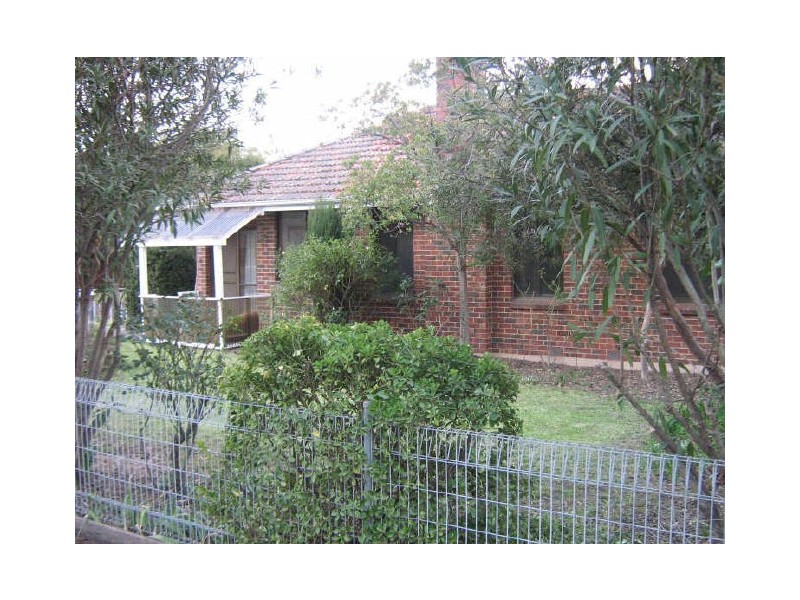 2 Hutchison Place, Coburg VIC 3058