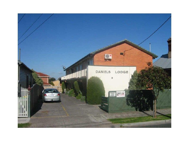 10/8 Flinders Street, Thornbury VIC 3071