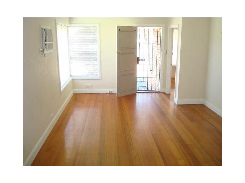 1/1065 High Street, Reservoir VIC 3073