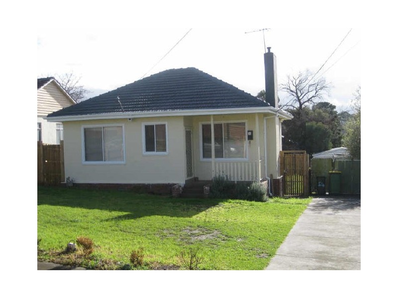 24 Drysdale Street, Reservoir VIC 3073