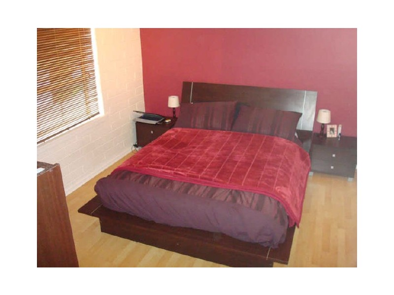 6/194 Purinuan Road, Reservoir VIC 3073