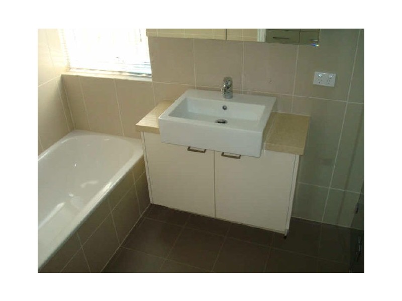 68B Woolton Ave, Thornbury VIC 3071