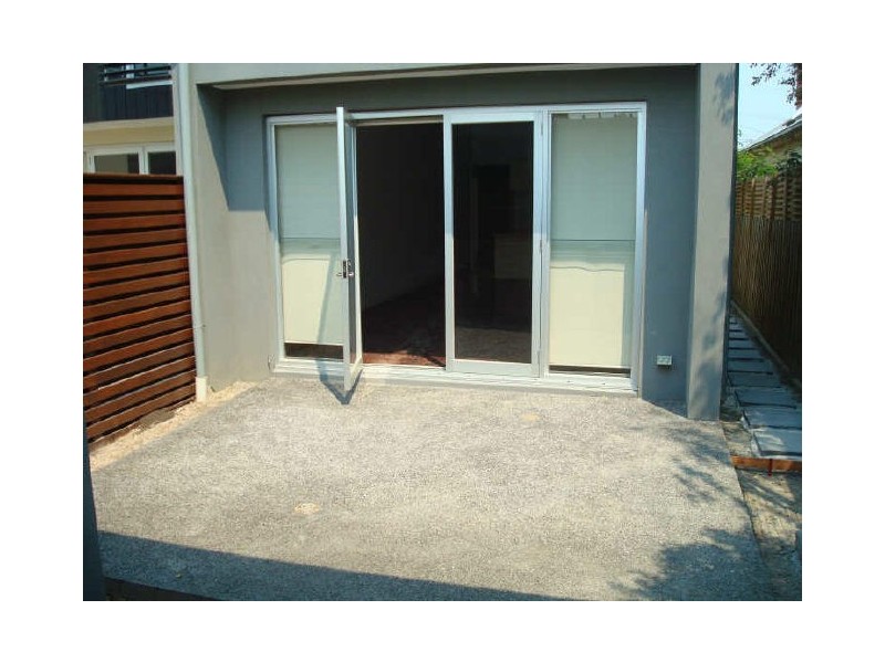 68B Woolton Ave, Thornbury VIC 3071