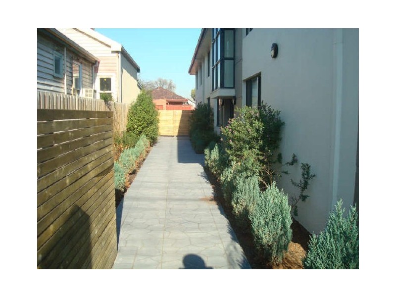 3/79 Normanby Avenue, Thornbury VIC 3071