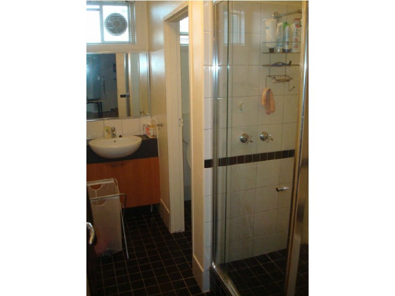 3/50 Woolton Ave, Thornbury VIC 3071