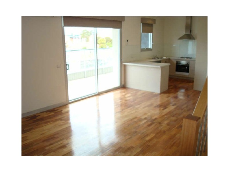 2/293 High Street, Preston VIC 3072