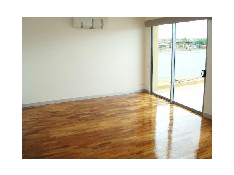 9/293 High Street, Preston VIC 3072