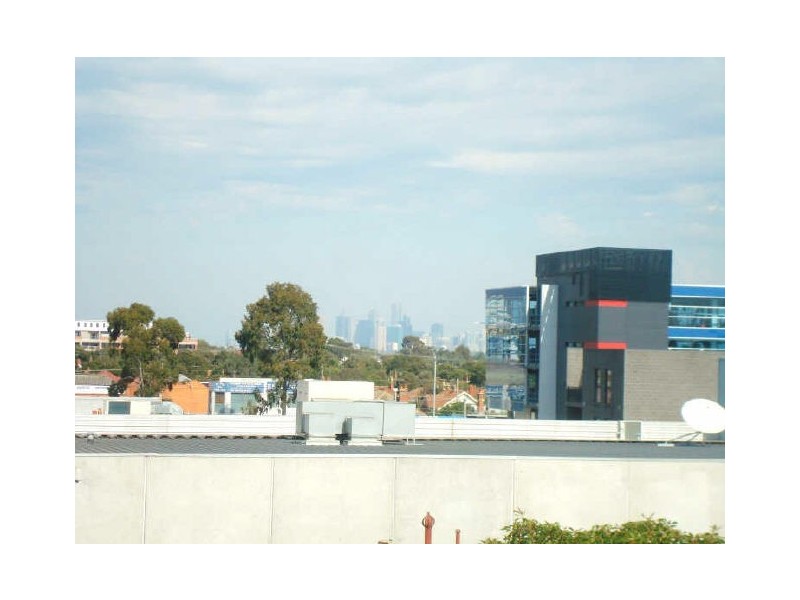 11/293 High Street, Preston VIC 3072