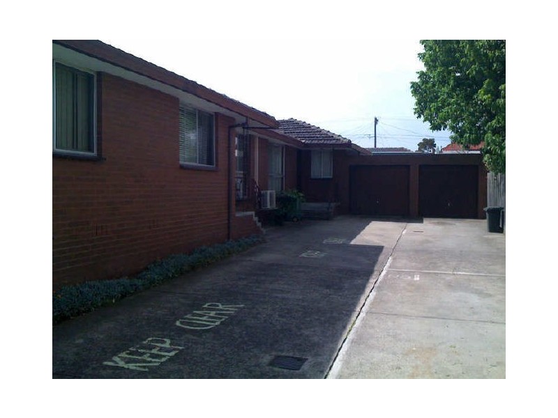 2/175 Rossmoyne Street, Thornbury VIC 3071