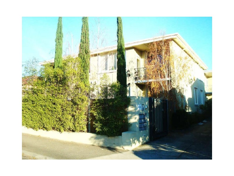 8/15 Hutton Street, Thornbury VIC 3071