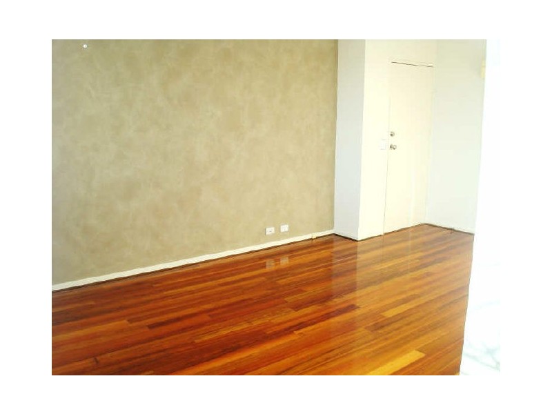 8/15 Hutton Street, Thornbury VIC 3071